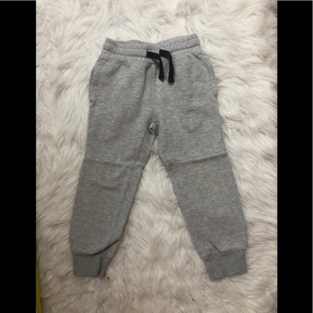 Carter’s sweatpants sz 4/5